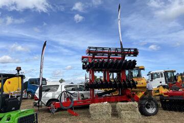 Rocca SupaTill ST-550T Trailing & Folding High Speed Discs, Australian Designed!