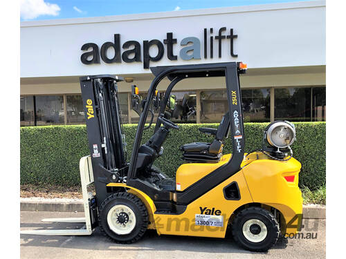 Yale 2.5T UX Counterbalance Forklift