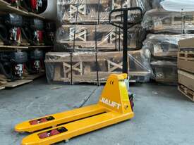 JIALIFT 2.5T 450x900MM Short Pallet Truck | Brand New, 1 Year Warranty - picture2' - Click to enlarge