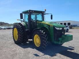 John Deere 8245r - picture0' - Click to enlarge