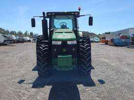 John Deere 8245r - picture2' - Click to enlarge