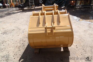 Clamshell Bucket Suit 12 Tonner