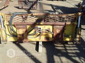 1900MM 4:1 BUCKET TO SUIT SKID STEER - picture0' - Click to enlarge