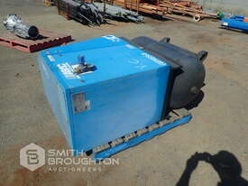 ABAC GENEISIS 1508 3 PHASE ROTARY SCREEN COMPRESSOR - picture1' - Click to enlarge