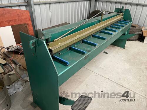 Guillotine 2500mm for sheet metal