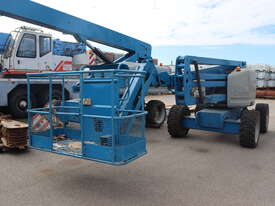 GENIE BOOM LIFT - picture1' - Click to enlarge