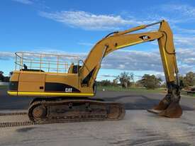 Excavator CAT 330CL A/C cab 1200 bucket One owner - picture0' - Click to enlarge