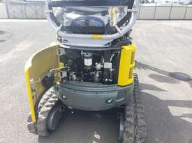 EZ17 Excavator with HYDRAULIC QUICK HITCH 5yr warranty - picture2' - Click to enlarge