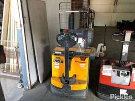 Pallet Truck, - picture0' - Click to enlarge