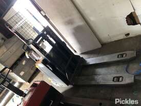 Pallet Truck, - picture0' - Click to enlarge