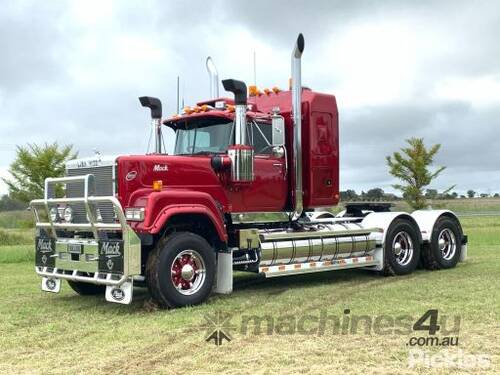 1987 Mack Superliner