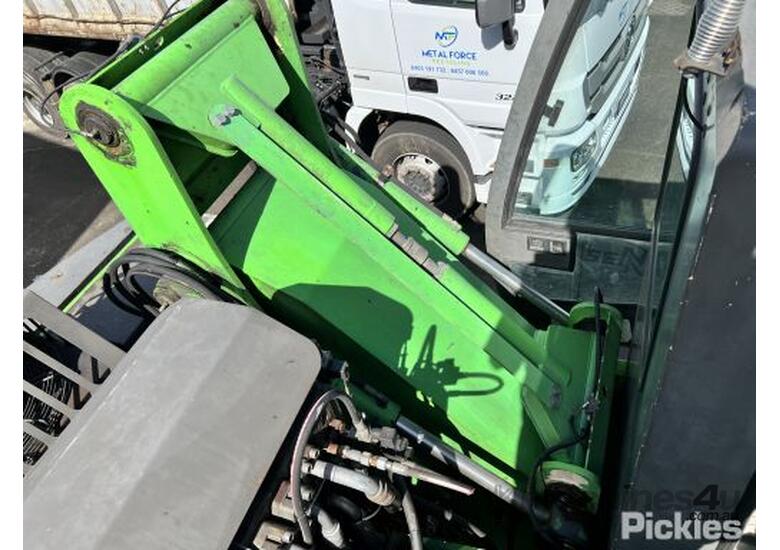 Used SENNEBOGEN 821 2145 Tonne Excavator in , Listed on Machines4u