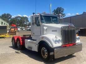 Kenworth T404SAR - picture0' - Click to enlarge