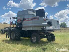 1996 Gleaner R72 - picture2' - Click to enlarge