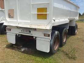 1900 CUSTOM BUILT END TIPPER TRAILER * SOLID AS A ROCK*  - picture0' - Click to enlarge