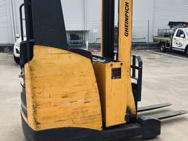 Narrow Aisle Electric Reach Truck - picture0' - Click to enlarge