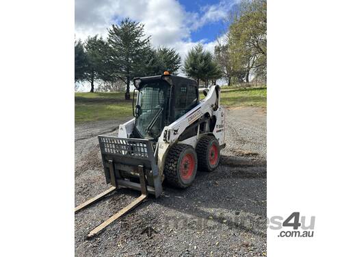 Bobcat S590 Skid Steer