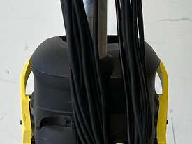 Karcher BR30/4 C floor scrubber/dryer - picture0' - Click to enlarge