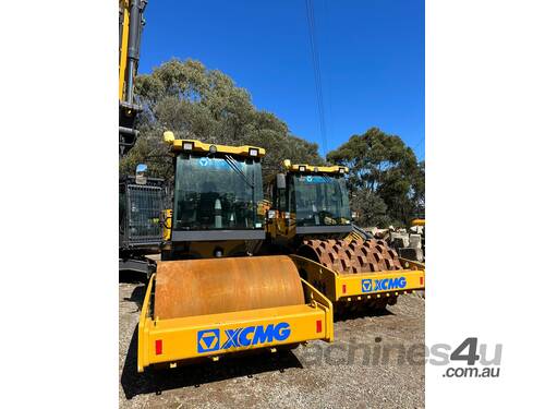caption COMBO DEAL! 2x 8T ROLLERS (SMOOTH DRUM ROLLER AND PADFOOT ROLLER) XCMG