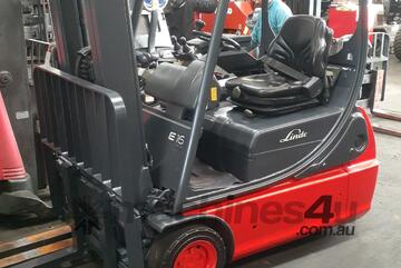 ACTIVE FORKLIFTS - 2010 Linde container mast electric forklift for sale-1.6 ton 4.77m mast good batt