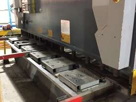 Hydraulic Guillotine QC11  3.2m x 8mm - picture0' - Click to enlarge