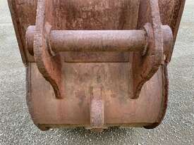 Excavator Bucket - picture1' - Click to enlarge