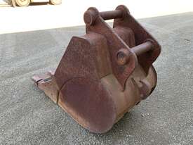 Excavator Bucket - picture2' - Click to enlarge