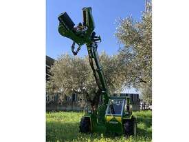 Sicma SPEEDY 125 Self-propelled Harvester - picture1' - Click to enlarge