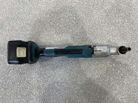 Makita DTL061 Angle Impact Driver - picture2' - Click to enlarge