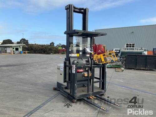 Crown SP3550H-30 Electric Reach Forklift (Stand on)