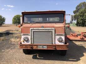 INTERNATIONAL C1800 TRUCK.  - picture0' - Click to enlarge