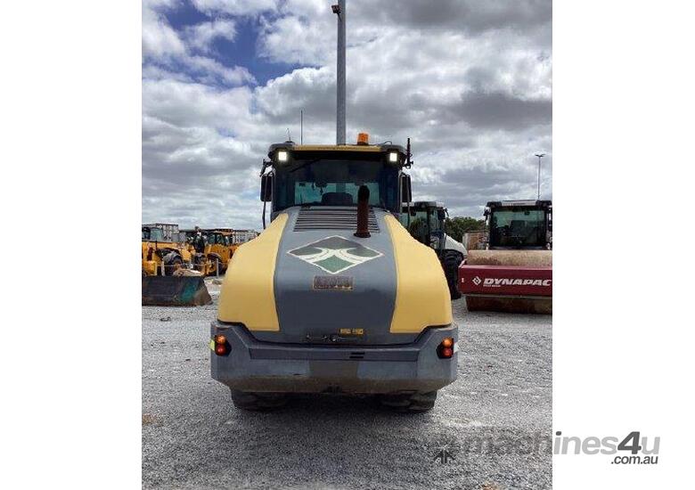 caption 2015 DYNAPAC CA6000PD PADFOOT ROLLER U4614