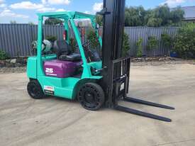 Mitsubishi Forklift 2.5T  - picture0' - Click to enlarge