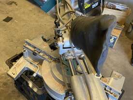 Makita Compound Saw - picture0' - Click to enlarge