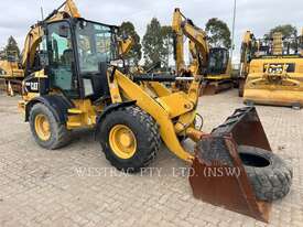 CAT 908M Wheel Loaders integrated Toolcarriers - picture0' - Click to enlarge