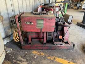 Lincoln Electric Lincwelder 225 - picture0' - Click to enlarge