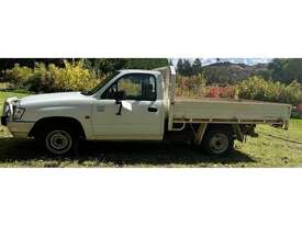 2003 TOYOTA HILUX SINGLE CAB WORKMATE - picture2' - Click to enlarge
