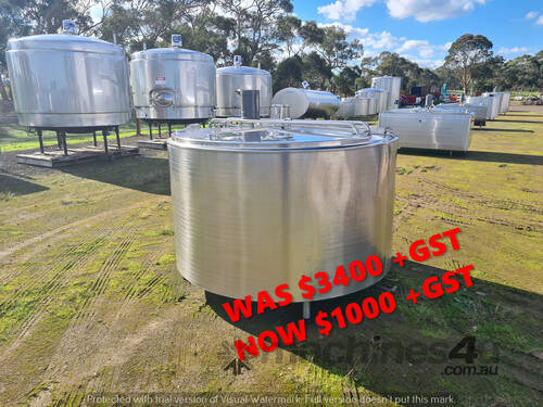 2320lt STAINLESS STEEL TANK, MILK VAT 